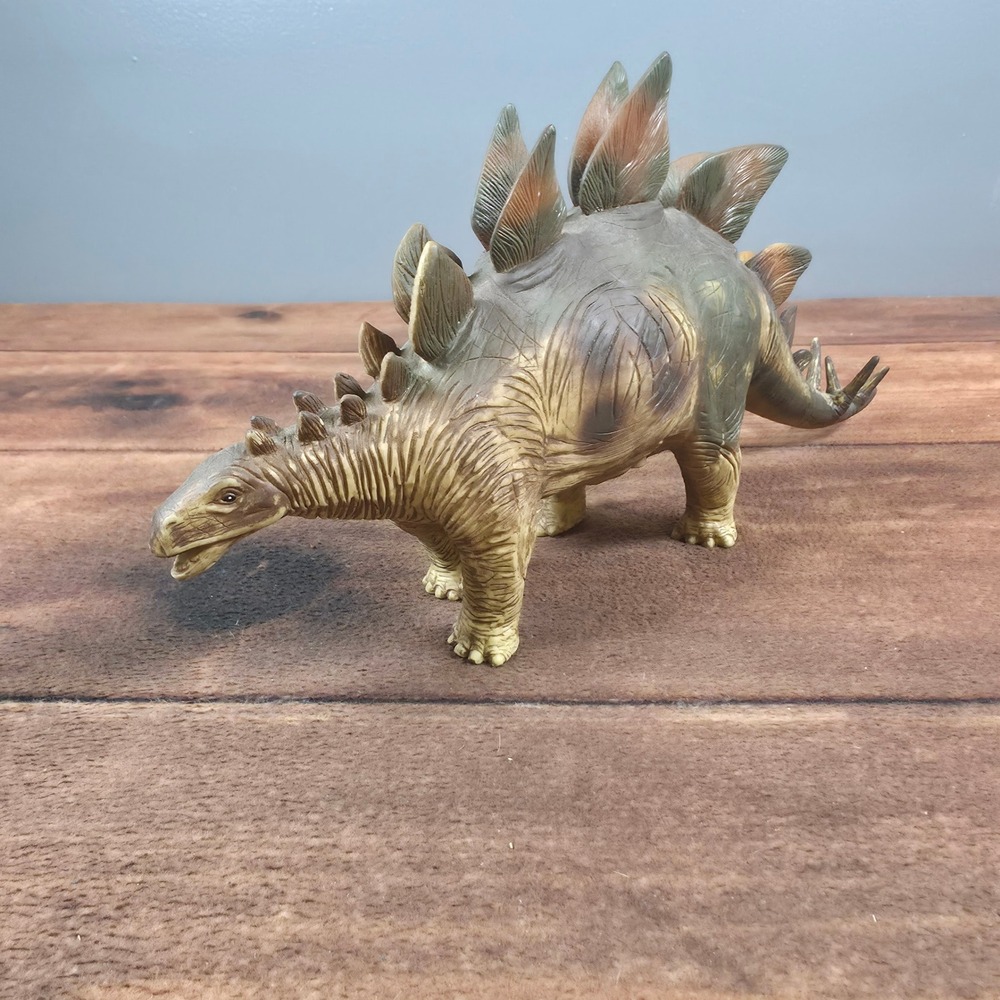 WowWee Stegosaurus Figure Kids OS Green Fair Vintage 1999 Electronic For Repair